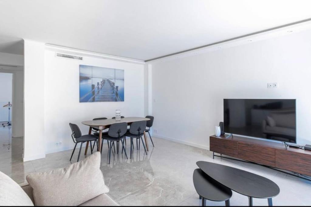 Appartement Centre Cannes Avec Parking Prive Gratuit Sur Place Buitenkant foto